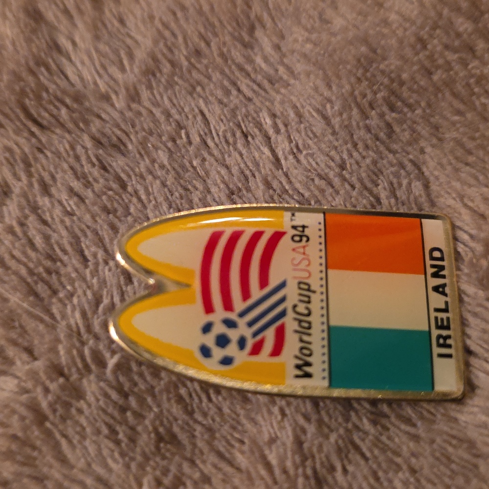 World Cup Flag Pins Collection - Picture 7 of 7